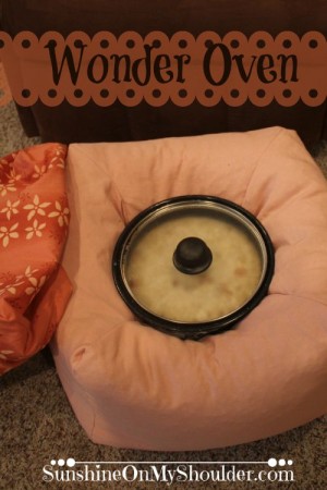 Wonder Oven is an insulated pillow that holds in the heat.